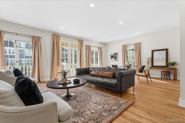 7873 Van Dyke Place, Detroit, MI 48214