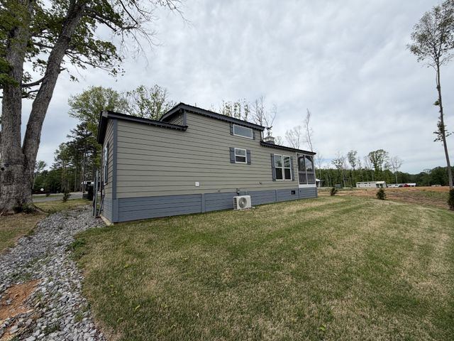 112 Pine Grove Ln, Dover, TN 37058