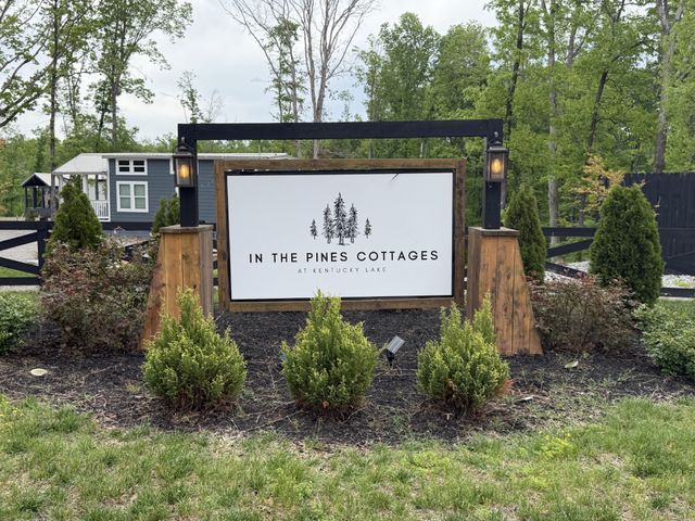 112 Pine Grove Ln, Dover, TN 37058