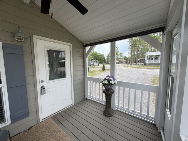 112 Pine Grove Ln, Dover, TN 37058