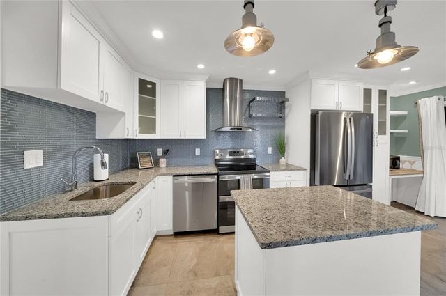 4319 HARBOR HOUSE DRIVE, Tampa, FL 33615