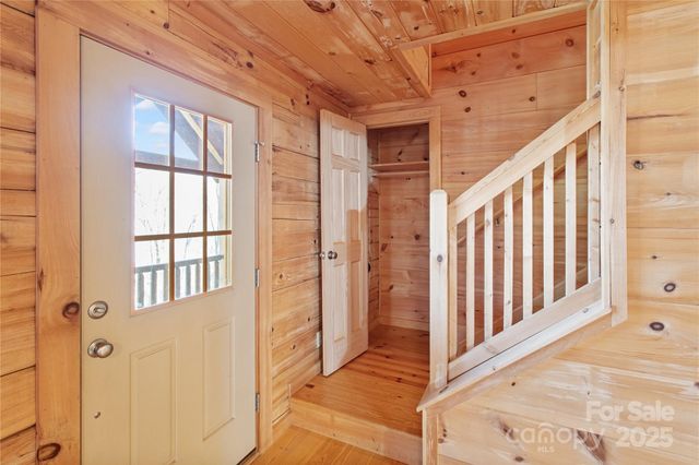 17 Aaron Way, Waynesville, NC 28786