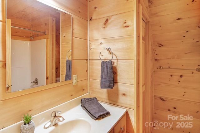 17 Aaron Way, Waynesville, NC 28786