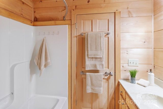 17 Aaron Way, Waynesville, NC 28786