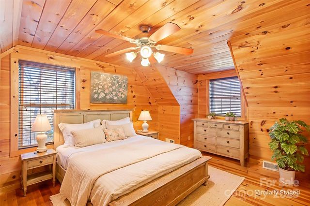 17 Aaron Way, Waynesville, NC 28786