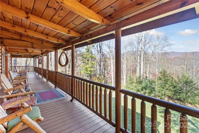 17 Aaron Way, Waynesville, NC 28786