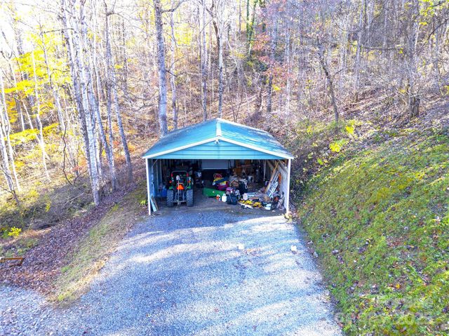 17 Aaron Way, Waynesville, NC 28786