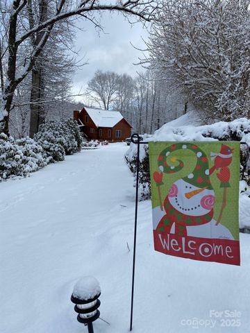 17 Aaron Way, Waynesville, NC 28786