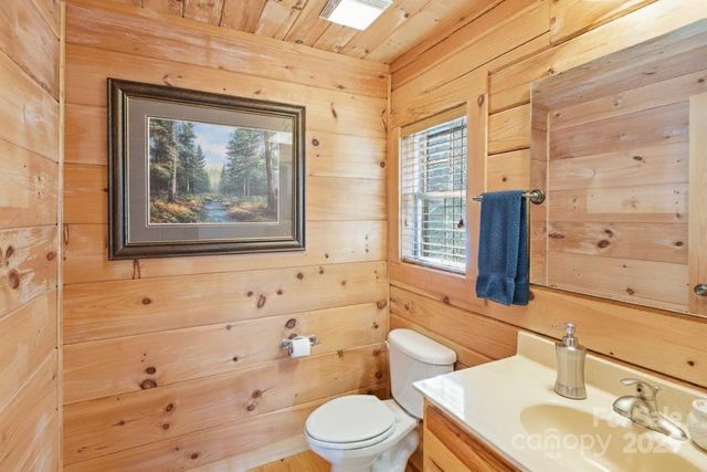 17 Aaron Way, Waynesville, NC 28786