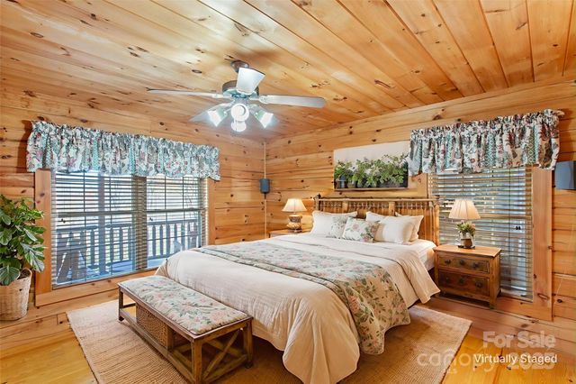 17 Aaron Way, Waynesville, NC 28786