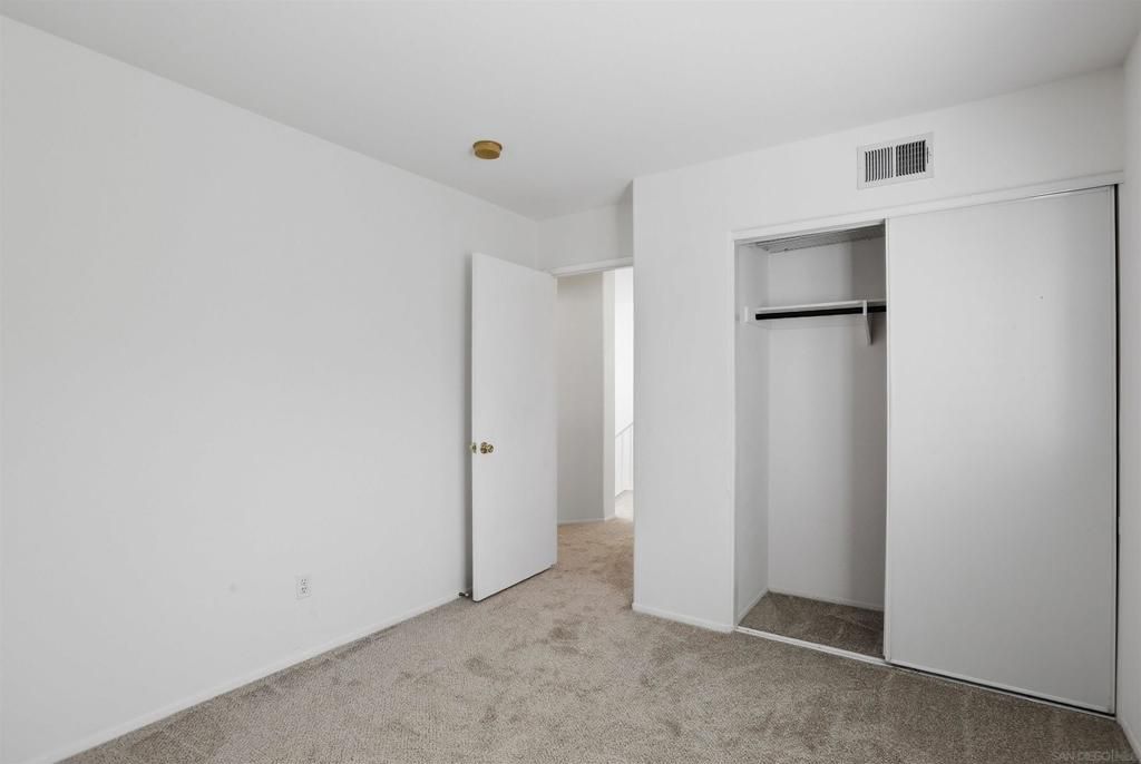 Image 22 of property listing at 8291 Gold Coast Dr 8, San Diego, CA 92126