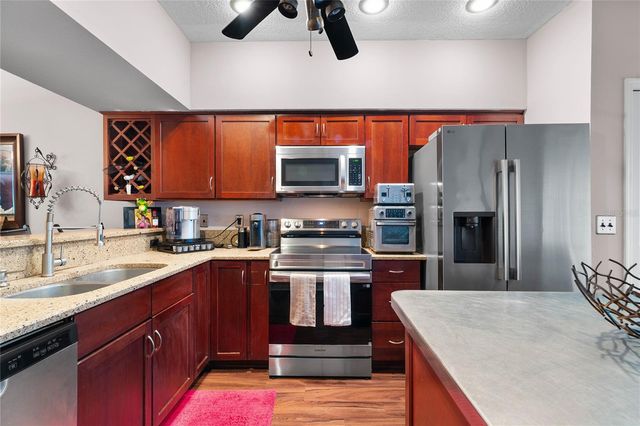 2804 COUNTRYSIDE BOULEVARD 3, Clearwater, FL 33761