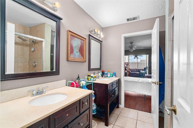 2804 COUNTRYSIDE BOULEVARD 3, Clearwater, FL 33761