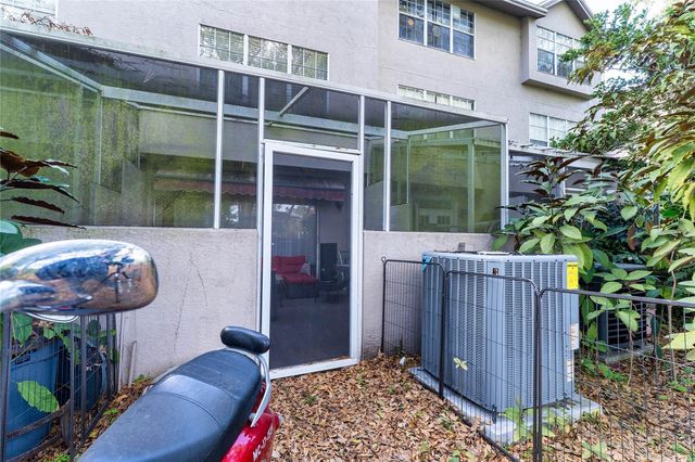 2804 COUNTRYSIDE BOULEVARD 3, Clearwater, FL 33761