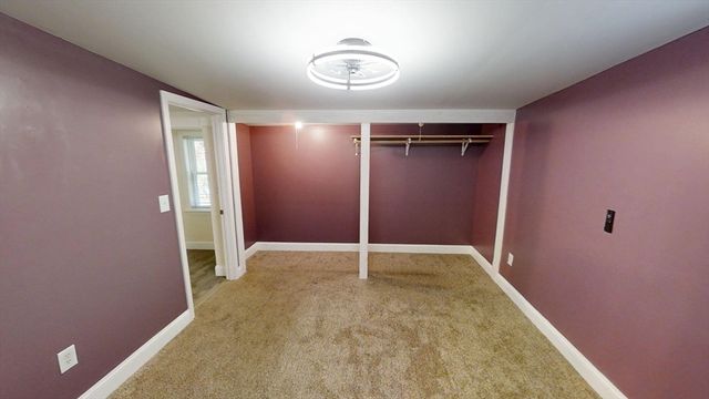 48 Pond St, Salem, NH 03079