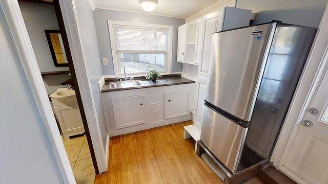 48 Pond St, Salem, NH 03079