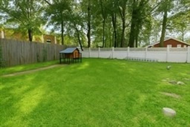 48 Pond St, Salem, NH 03079