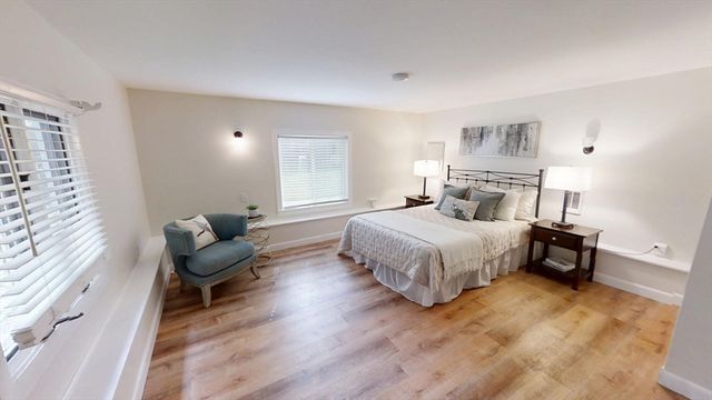 48 Pond St, Salem, NH 03079