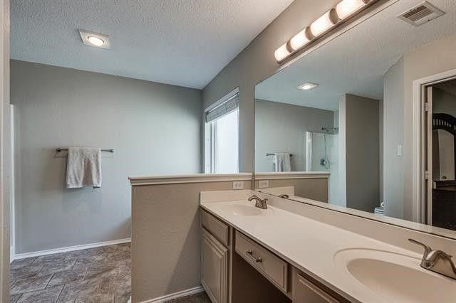 3005 Dove Valley Lane, Mansfield, TX 76063