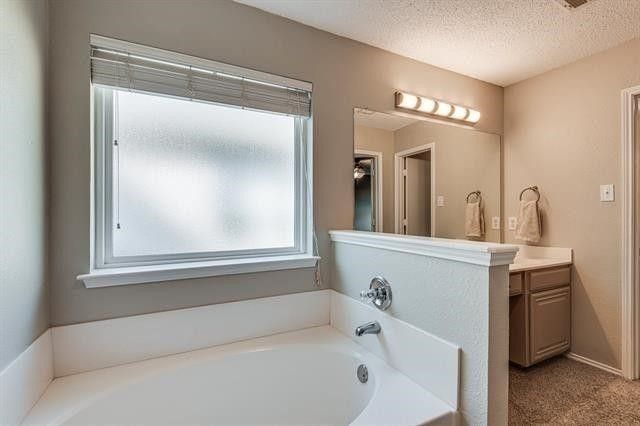 3005 Dove Valley Lane, Mansfield, TX 76063