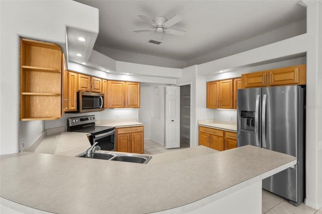 600 COCKATOO CIRCLE, Venice, FL 34285