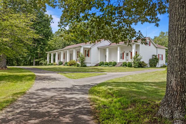 7055 Mooneyham Lonewood Road, Spencer, TN 38585