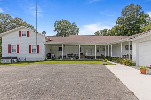 7055 Mooneyham Lonewood Road, Spencer, TN 38585