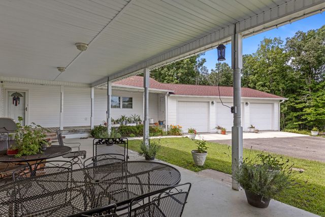 7055 Mooneyham Lonewood Road, Spencer, TN 38585