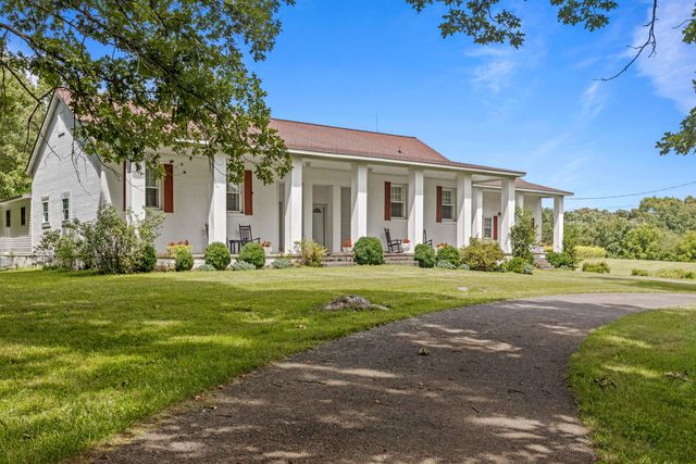 7055 Mooneyham Lonewood Road, Spencer, TN 38585