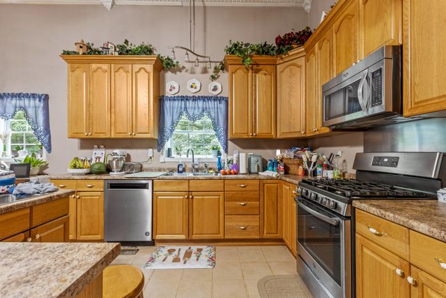 7055 Mooneyham Lonewood Road, Spencer, TN 38585