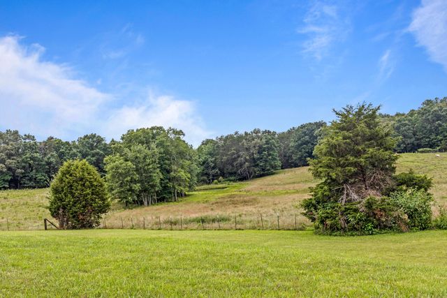 7055 Mooneyham Lonewood Road, Spencer, TN 38585