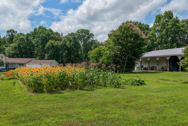7055 Mooneyham Lonewood Road, Spencer, TN 38585