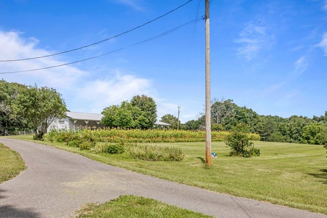 7055 Mooneyham Lonewood Road, Spencer, TN 38585