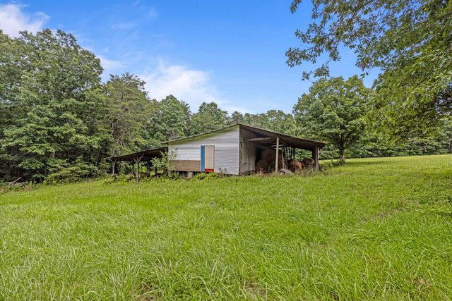 7055 Mooneyham Lonewood Road, Spencer, TN 38585
