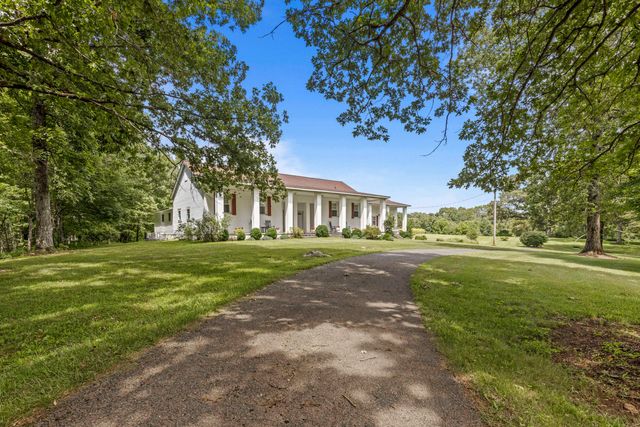 7055 Mooneyham Lonewood Road, Spencer, TN 38585