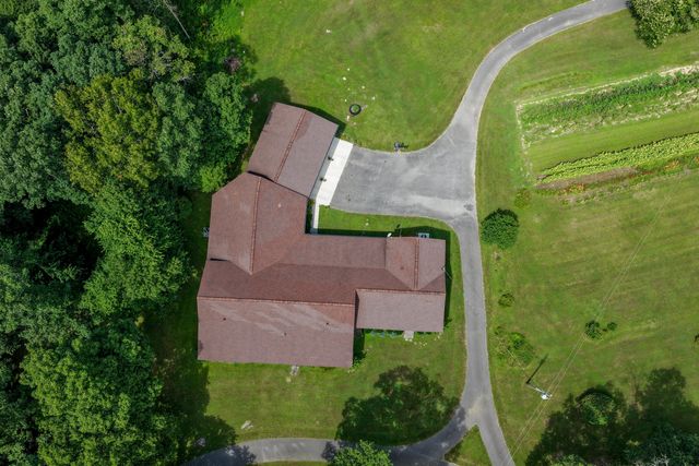 7055 Mooneyham Lonewood Road, Spencer, TN 38585