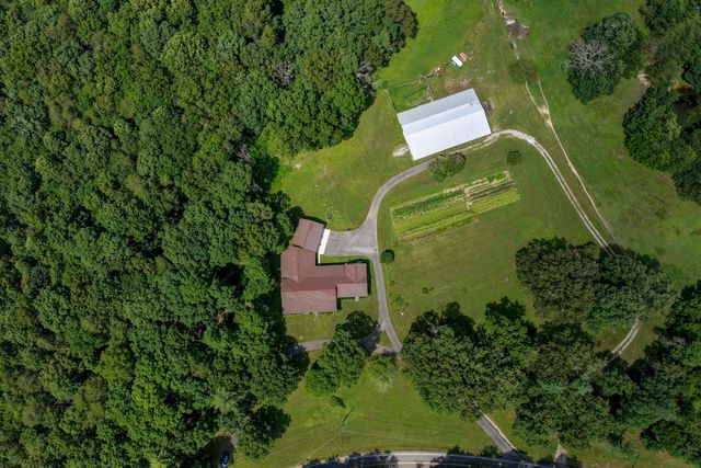7055 Mooneyham Lonewood Road, Spencer, TN 38585