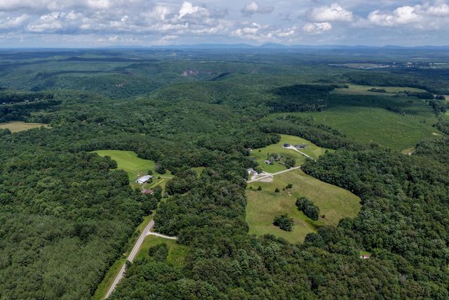 7055 Mooneyham Lonewood Road, Spencer, TN 38585