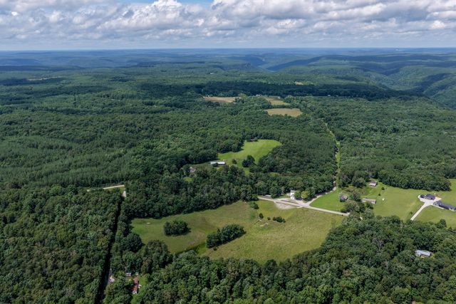7055 Mooneyham Lonewood Road, Spencer, TN 38585