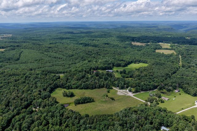 7055 Mooneyham Lonewood Road, Spencer, TN 38585