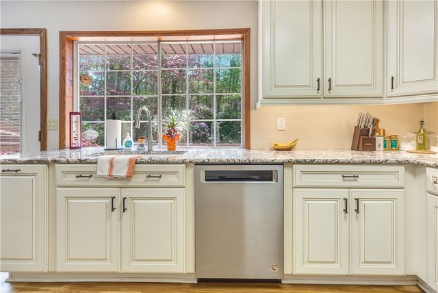 339 Dutch Fork Road, West Union, SC 29696