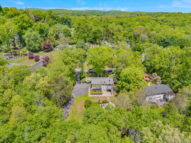 53 Tanager Road, Mahopac, NY 10541