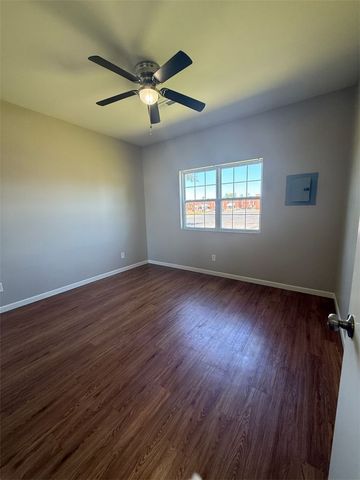 623 N 7Th Street, Rogers, AR 72756