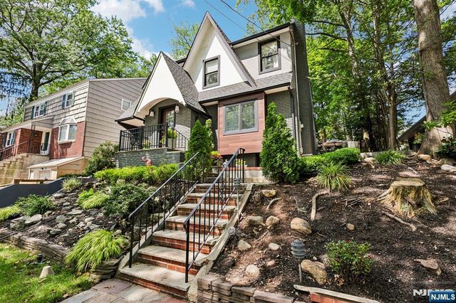 1310 Princeton Road, Teaneck, NJ 07666