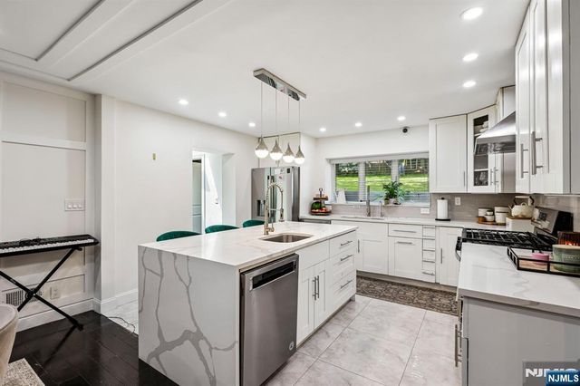 1310 Princeton Road, Teaneck, NJ 07666