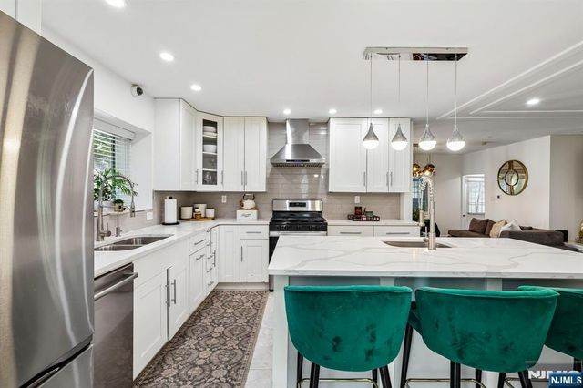 1310 Princeton Road, Teaneck, NJ 07666