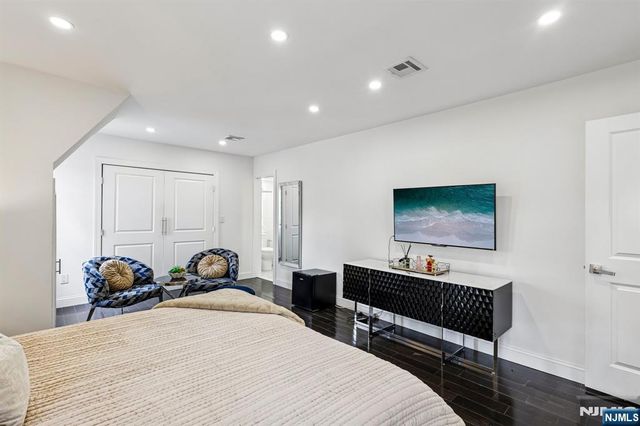 1310 Princeton Road, Teaneck, NJ 07666