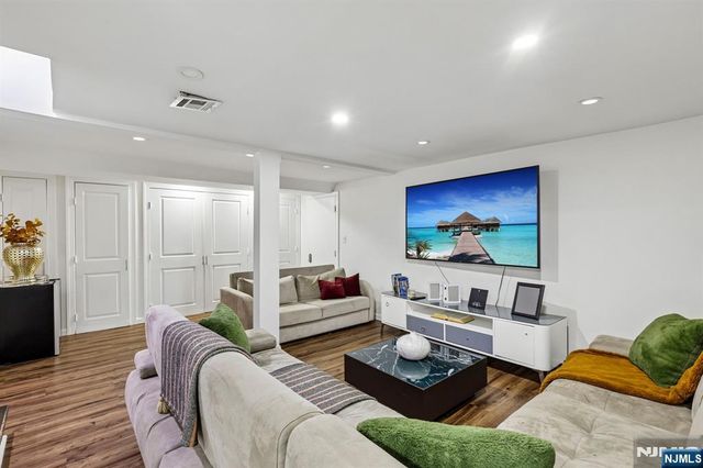 1310 Princeton Road, Teaneck, NJ 07666