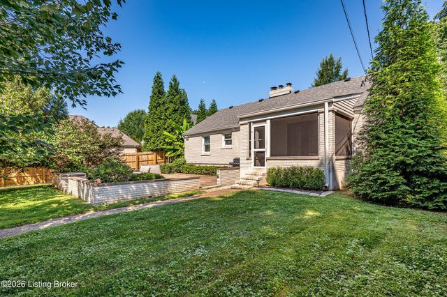 3700 Napanee Rd, Louisville, KY 40207