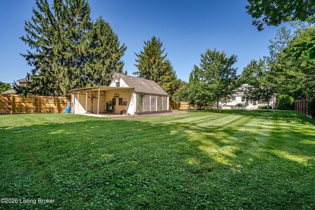 3700 Napanee Rd, Louisville, KY 40207